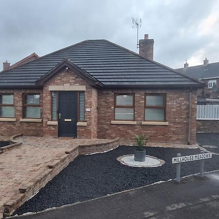 Millhouse Cottage A Luxury 3 Bed Bungalow Antrim Bagian luar foto