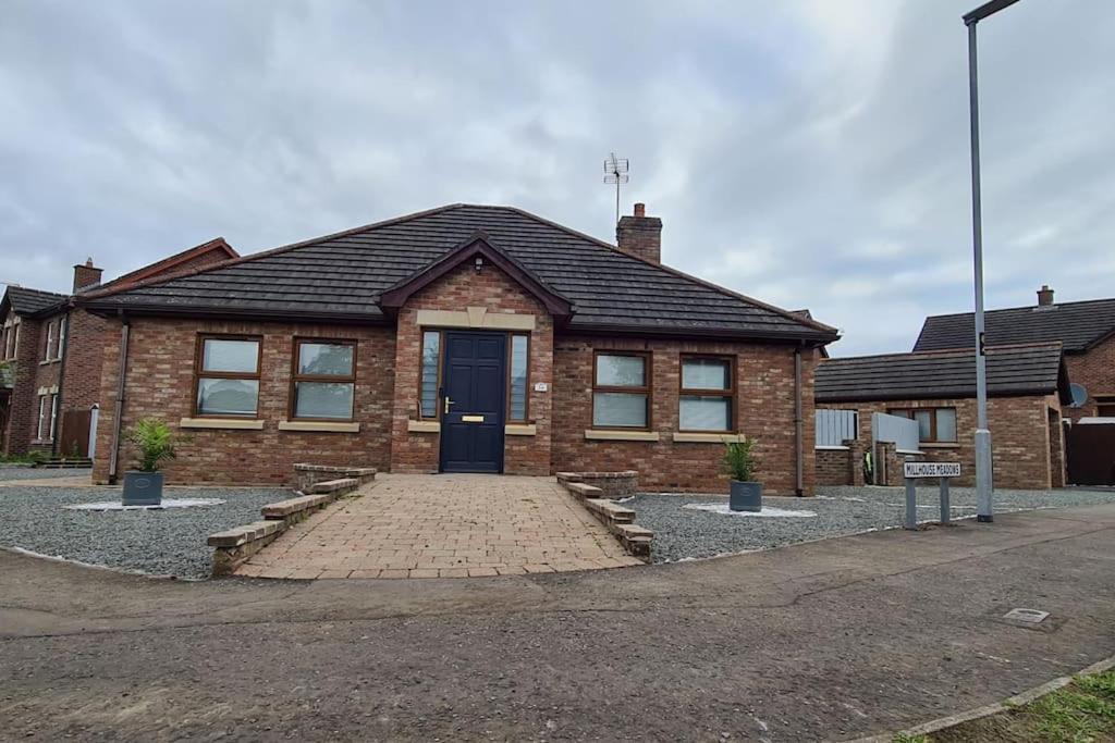 Millhouse Cottage A Luxury 3 Bed Bungalow Antrim Bagian luar foto